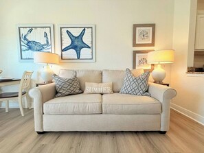 Fernseher, Videospiele, DVD-Player, Arbeitsbereiche