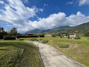 Property grounds - Cozy duplex near gondola, balcony & WIFI (Samoëns)