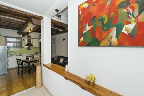 Apartment | Eigene Küche | Kühlschrank, Ofen, Herdplatte, Geschirrspüler