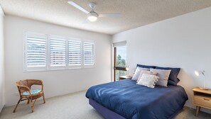 2 bedrooms, iron/ironing board, free WiFi