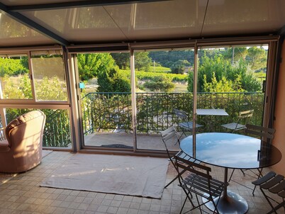 Logement Dans Mas au Milieu des Vignes