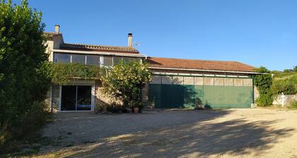 Logement Dans Mas au Milieu des Vignes
