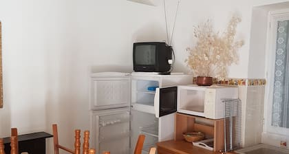 Small apartment 15 minutes from Saint Florent overlooking CAP CORSICA