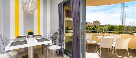 Apartment | Balcony