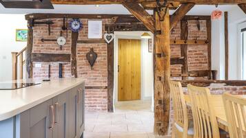 Cottage | Interior