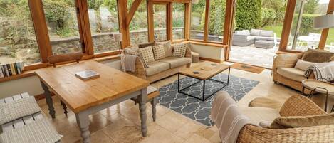 Cottage | Interior