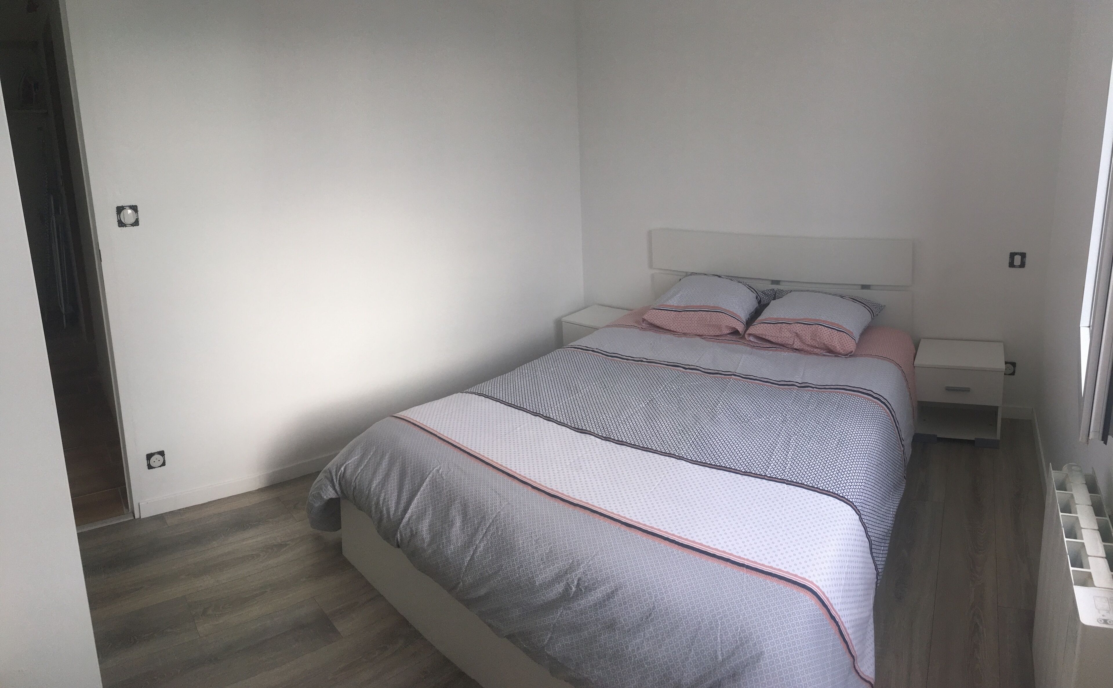 3 bedrooms, iron/ironing board, bed sheets