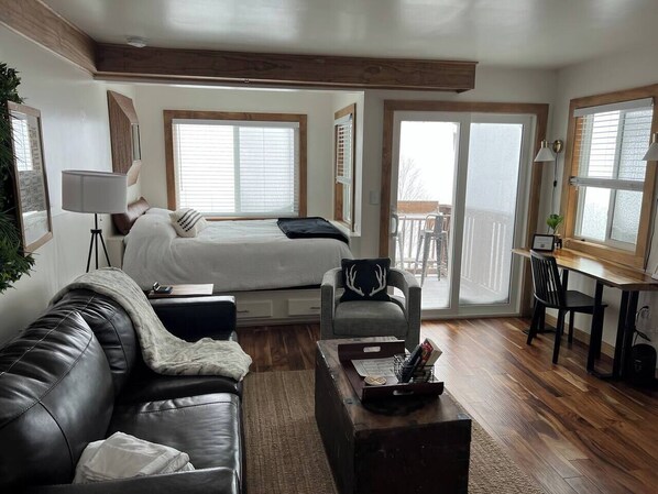 1 habitación, escritorio, wifi gratis y ropa de cama 