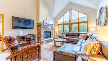 Flat-screen TV, fireplace