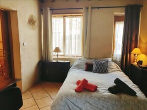 4 Schlafzimmer, Bügeleisen/Bügelbrett, kostenloses WLAN, Bettwäsche