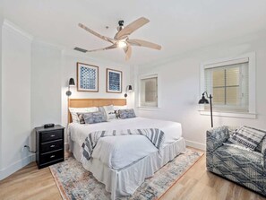 3 bedrooms, travel cot, WiFi, bed sheets