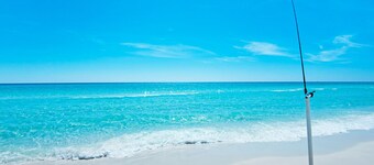 Pet Friendly Home-Close 2 Beach-Comm Amenities Inc