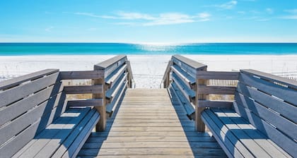 Pet Friendly Home-Close 2 Beach-Comm Amenities Inc