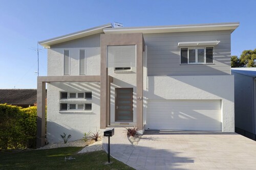 Ocean View Oasis at Fingal Bay