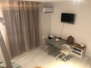 Dining - Apt With Swimming Pool 500m From The Beach (Saint-Raphaël)