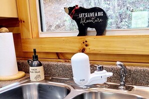 Interior - 5★Bryson City Private Treetop Cabin w/Hot Tub, Firepit & only 15mins to Downtown (Bryson City)