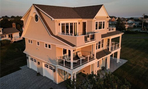 Live Your Dream! Custom Beach House With Ocean Front Views, Steps to the Beach!