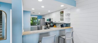 Family Fun at the Beach | Townhome in the Heart of Seagrove w/Balcony Gulf Views