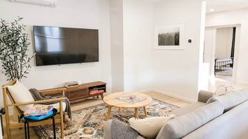 TV, stereo, offices