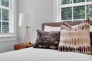 Unclassified image, 2 of 28, button