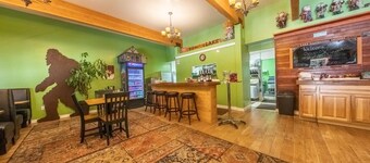 Lake Nahwatzel Resort, Cabin #3, Shared Dock just steps away!