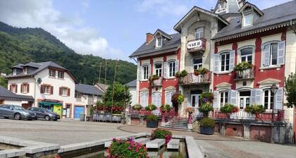 Appartement 5-6 personnes idéalement bien situé dans le centre de Pierrefitte !