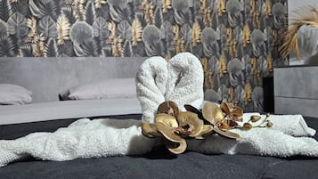 Chambre Deluxe Double ou avec lits jumeaux, 1 chambre, salle de bains attenante, vue montagne