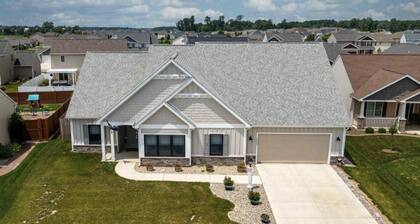Beautiful New House in great Northern neighborhood- close to all!