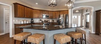 Beautiful New House in great Northern neighborhood- close to all!