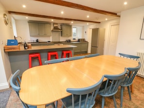 Cottage | Dining