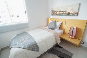 3 slaapkamers, een bureau, een strijkplank/strijkijzer, wifi