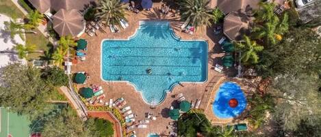 Et oppvarmet basseng