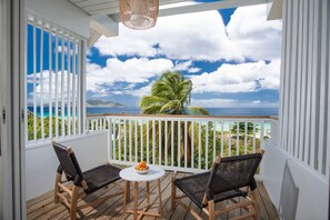 Hillside Room | Terrace/patio