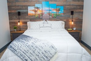 2 bedrooms, iron/ironing board, travel cot, free WiFi