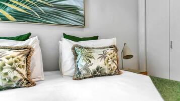 2 sovrum, skrivbord, strykjärn/strykbräda och wi-fi