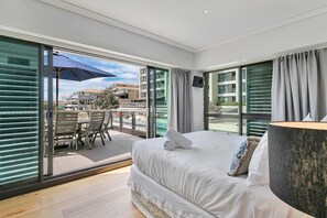 2 chambres, bureau, fer et planche à repasser, Wi-Fi