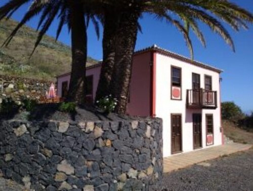 Casa Rural Las Embelgas con Piscina y Aparcamiento