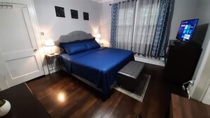 2 Schlafzimmer, Schreibtisch, Bügeleisen/Bügelbrett, kostenloses WLAN