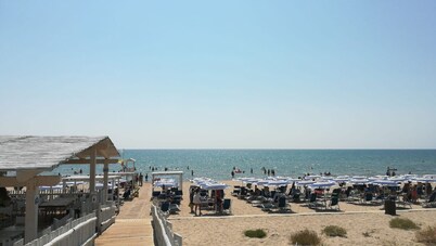 Villa Resort Riva dei Tessali Immerso in Pineta Secolare con Spiaggia Privata