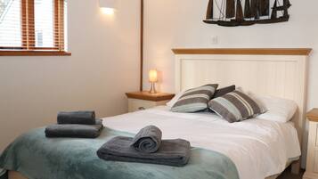 Cottage | 3 bedrooms, individually decorated, individually furnished, free WiFi