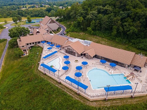 Perfect Getaway - Cozy Cottage in The Galena Territory