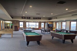 Game room - Perfect Getaway - Cozy Cottage in The Galena Territory (Galena)