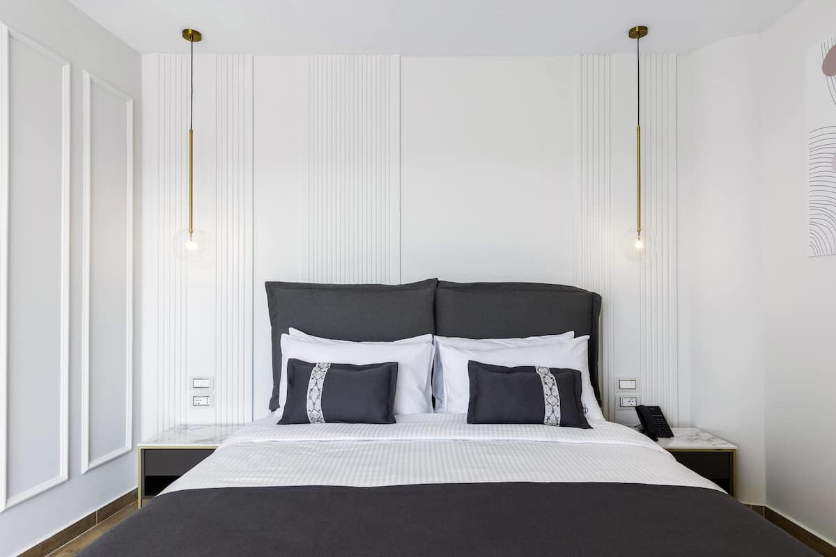 Minibar, in-room safe, desk, blackout drapes