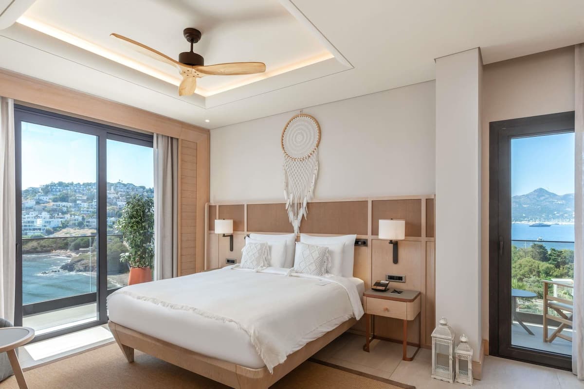 Suite, 1 trĂšs grand lit, vue mer (Boho)
