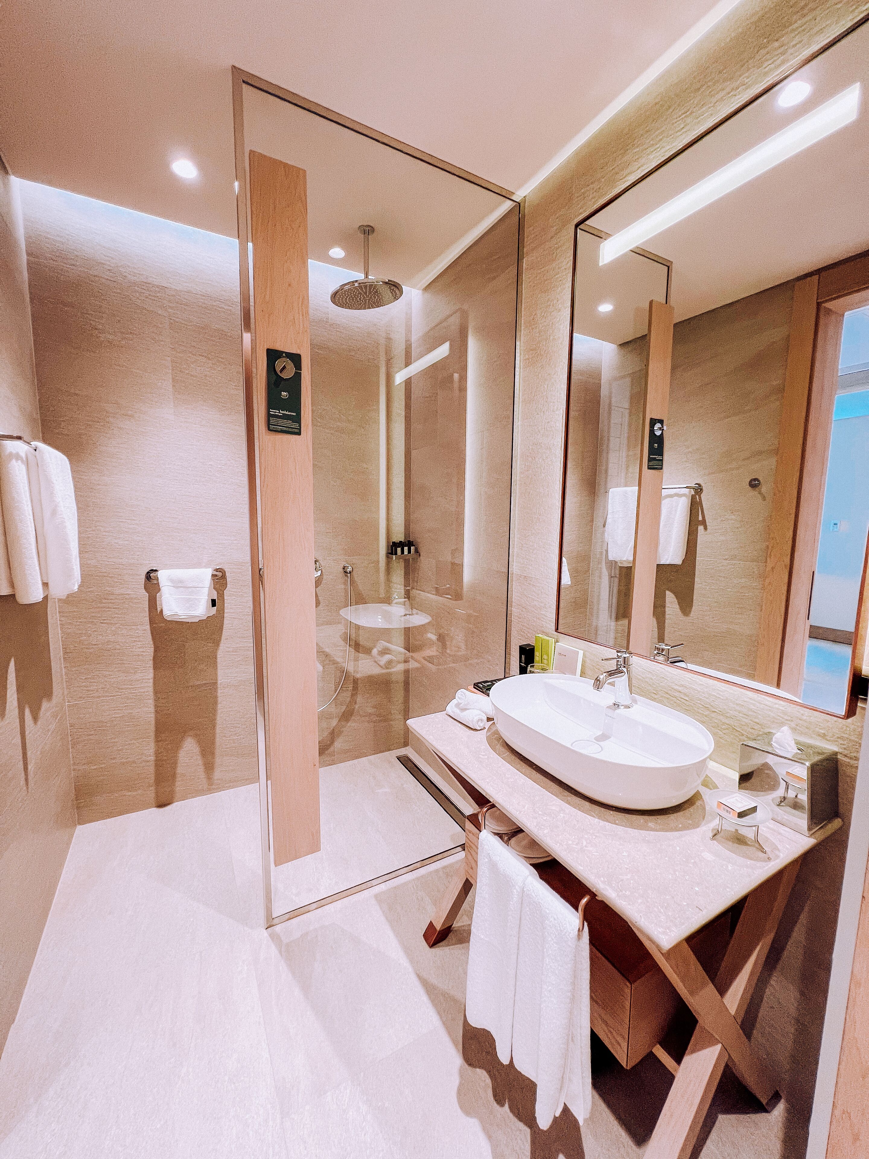 family suite, 2 double beds | bathroom | shower, rainfall showerhead, eco-friendly toiletries, hair dryer