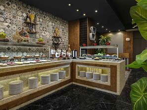 Breakfast for a fee - Mövenpick Hotel Trabzon (Trabzon)