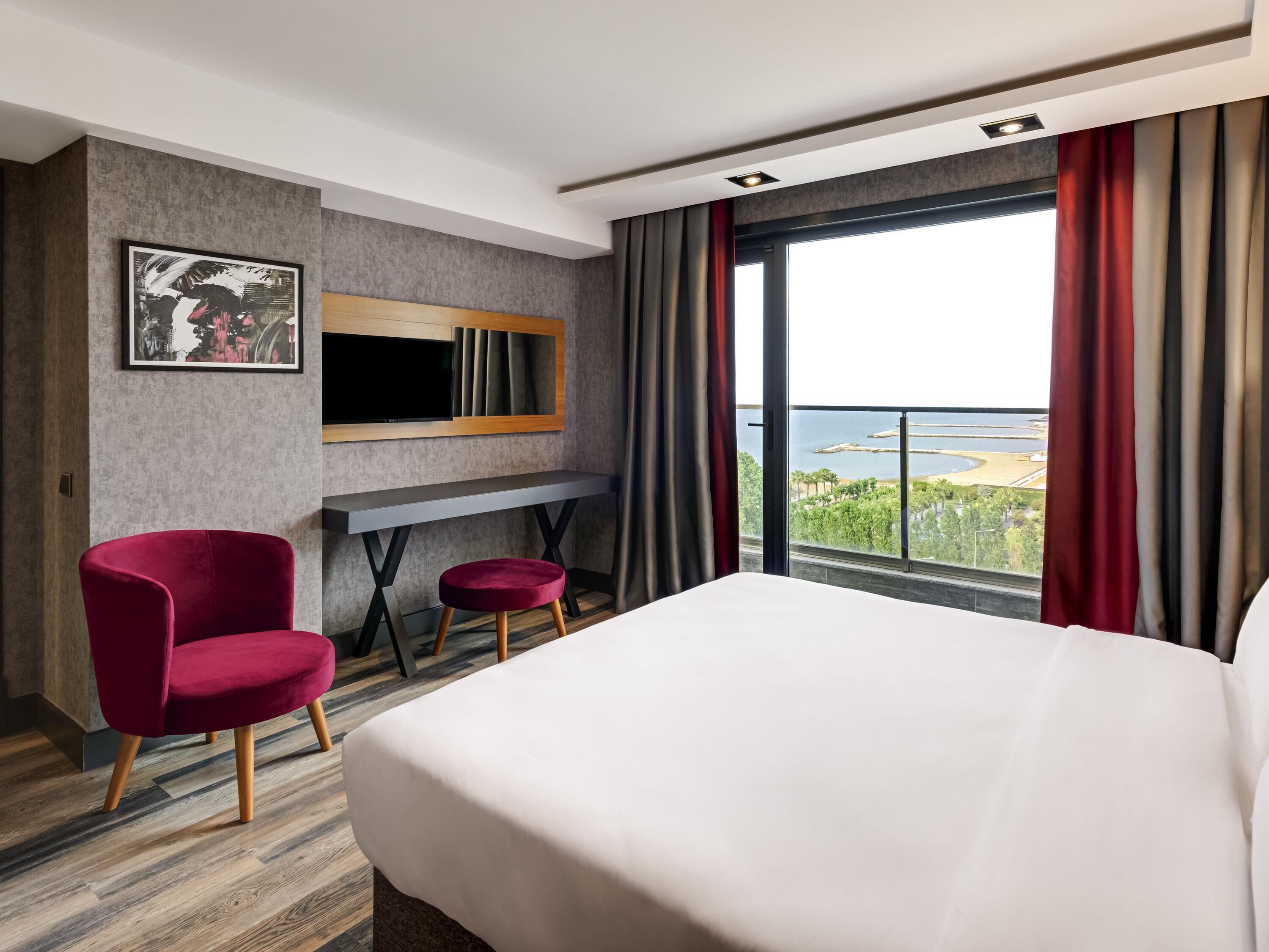 Minibar, coffres-forts dans les chambres, bureau, chambres insonorisées