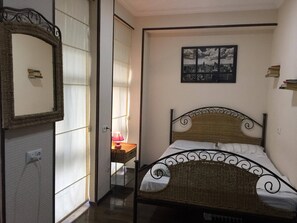 Studio trung tâm thành phố | Truy cập Internet không dây miễn phí, bộ trải giường 