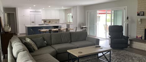 Smart TV, offices, printers