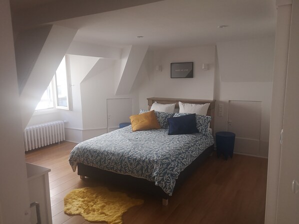 1 Schlafzimmer, schallisolierte Zimmer, Bügeleisen/Bügelbrett